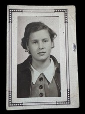Vintage Black & White Portrait Photo Young Woman Art Deco Border picture