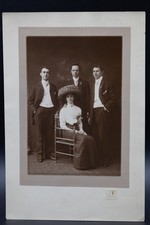 Antique 1900s Brooklyn NY Portrait Photo Edwardian Fashion Large Merry Widow Hat picture