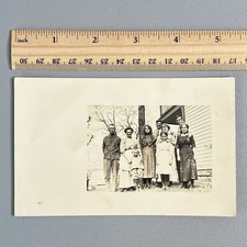 Vtg 1910s RPPC Large Extended Family Rural Portrait WWI Era Fashion Postcard B&W picture