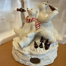 Coca-Cola 1994 Heritage Collection Polar Bear and Friends Figurine Musical w/box picture