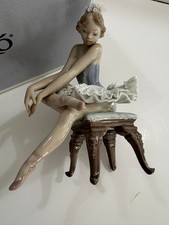 Lladro Recital Ballerina Porcelain Figurine No. 5498 picture