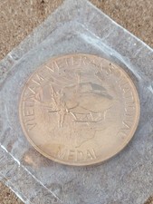 1984 Vietnam Veterans National Medal In Original Packaging 1.5 Inches New picture