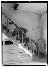 Photo:Camden Alabama 1936 Clifton House Stairway South Wall Hall HABS picture