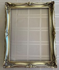 1950s VINTAGE FRENCH BAROQUE PICTURE FRAME FITS 12 x 16 ORNATE WOOD GOLD FINISH picture