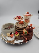 Disney Pixar Ratatouille Dessert Display Snow Globe base Music Box without globe picture