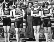 1912 BRITISH WOMEN'S Olympic SWIM TEAM Photo (192-n) picture