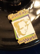 Vtg Give Kids The World  Gold Tone Lapel Pin Hat Lanyard Pin picture