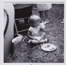 Lot of 5 Vintage Snapshots 1968 