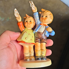 Goebel M.I. Hummel W. Germany 153/0 1983 Porcelain Figurine Signed#ПОР picture