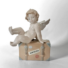 Lladro 7303 Travel the World Barcelona Angel Suitcase Figurine Retired | No BOX picture