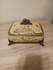 Vtg Wong Lee (WL 1895) Famille Jaune Porcelain Centerpiece Casket Jewelry Box  picture