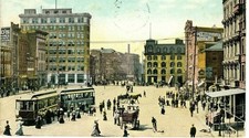 1910 Market Square Harrisburg PA People Trolley Horse Drawn Wagons Postcard picture