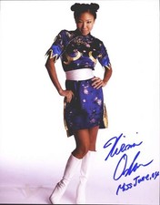Playboy model Hiromi Oshima signed sexy 8x10 Photo -PROOF- -CERTIFICATE- (B206 picture