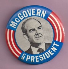 Vintage 3  inch Pin McGovern For President picture
