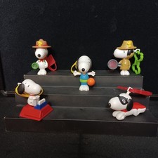 2018 McDonald's Peanuts Snoopy 5 Lot #1 picture