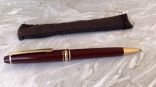 Montblanc Meisterstück Classique Burgundy Ballpoint Pen Gold Trim Twist Action picture