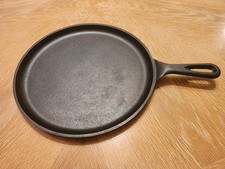 Vintage Lodge 90G Cast Iron Flat Griddle Skillet 10 1/2” Made In USA picture