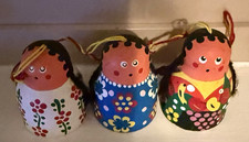 Set of 3 Ceramic Folk Art Hand-Painted Hanging Girl Figurines Multicolor Floral picture