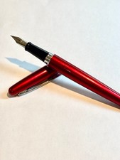 Pilot Fountain Pen Limited Edition Cocoon (Love Red) picture