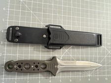 2001 COLT CT94UCG 'Commander' Gray Aircraft Alum Handle Dagger Knife w Sheath picture