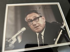 Henry Kissinger Autographed Photograph In Wood Frame (Henry Kissinger Signature) picture