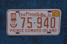 1975 PRINCE EDWARD ISLAND PEI Canada Vintage License Plate Tag - The Place To Be picture