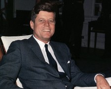 1962 President JOHN F KENNEDY Photo  (229-T) picture
