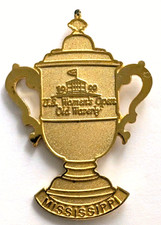 Old Waverly Mississippi 1999 US Women’s Open Ladies Golf Trophy Gold Tone Pin picture