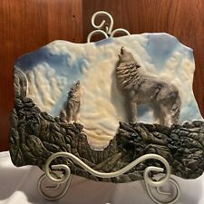 3D Wolfs Howl Folk Art Figurine In Oval Resin Wall Plaque, Wall Hanging 11.75x9 picture