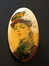 Signed Fedoskino Russian Hand Painted Lacquer Brooch 1992 Sergei Kozlov “Unknown picture