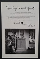 1948 Magnavox Radio-Phonograph Vintage 7x10