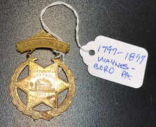 1797 - 1897 WAYNESBORO, PA CENTENNIAL STAR PIN BACK MEDAL - NICE picture