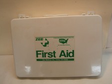 Vintage Zee Medical Wall Mount First Aid Kit Metal Storage Box 14