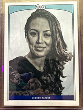 2022 Topps X - Lauren Taylor Self-Portrait picture