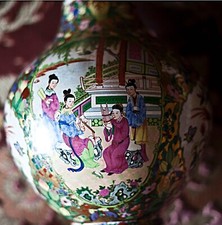 Antique Chinese Canton scalloped hand made, painted & fired porcelain vase 14