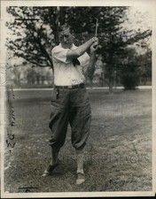 1924 Press Photo Judge George W Olvary on a golf course - net13207 picture
