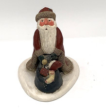 1988 Gail Laura Santa Claus with Toy Bag Figurine 4