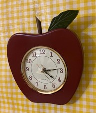 vintage country breeze apple wall clock picture