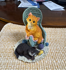 Vintage Cat Figurine Dated 2000 from Westland Giftware  picture