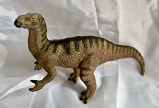 Safari Ltd Iguanodon Dinosaur Carnegie Figurine Toy 1992 1:40 Scale 7.5” l 3.5”h picture