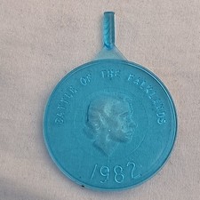 Vintage Battle Of The Falklands 1982 Margaret Thatcher Blue Plastic Medallion picture
