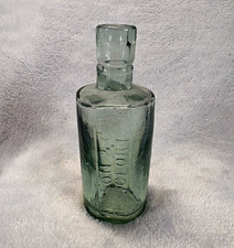 Thompson & Crawford Philadelphia Aqua Glass Medicine Bottle 4.5