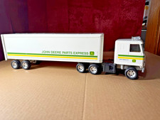 Vintage ERTL John Deere Parts Express Semi Truck Trailer 1985 1/25 Scale picture