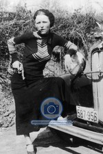 BONNIE PARKER BONNIE AND CLYDE CIGAR SMOKING 1933 4X6 PHOTO picture