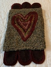 Small Primitive Hooked Rug, Penny Rug, Hand Made, Heart, Burgundy, Multi picture