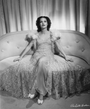 American actress Rochelle Hudson is a modern version of Victori- 1937 Old Photo picture