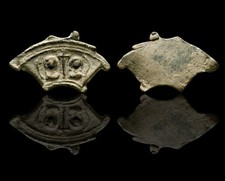 Crusader Holy Land Pilgrim Badge Crown of the Three Kings Jerusalem 1200–1300 AD picture