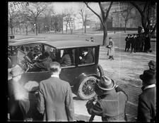 Photo:1924 New York City Auto, Men in Hat, Street Scene, Vintage Car Photo picture
