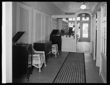 Washington D.C. 1921-1922 United Phonograph Stores Inc Interior Storefront picture