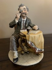 Pucci Capodimonte The Coin Collector #2998 Porcelain Figurine Italy picture